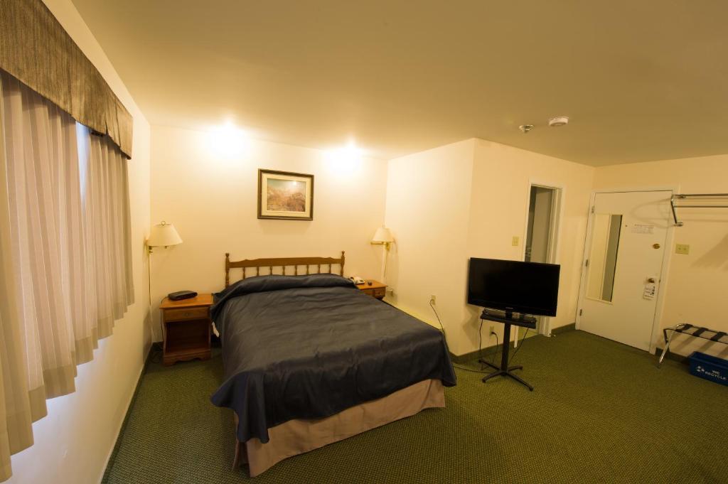 Tundra Inn Churchill Rum bild